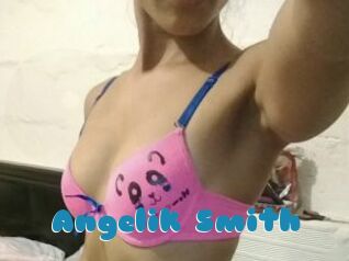 Angelik_Smith
