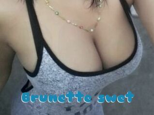 Brunette_swet