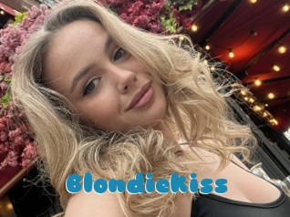 Blondiekiss