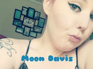 Moon_Davis