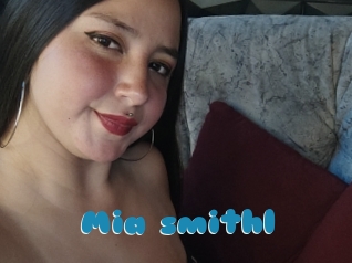 Mia_smithl